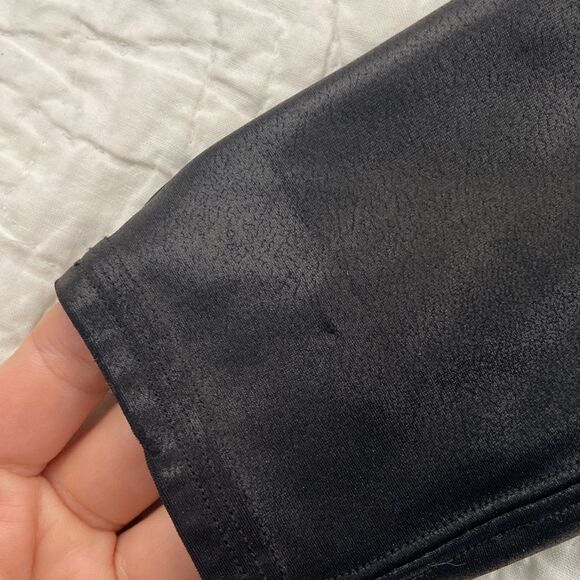 Spanx Faux Leather Leggings size Medium - Picture 6 of 9